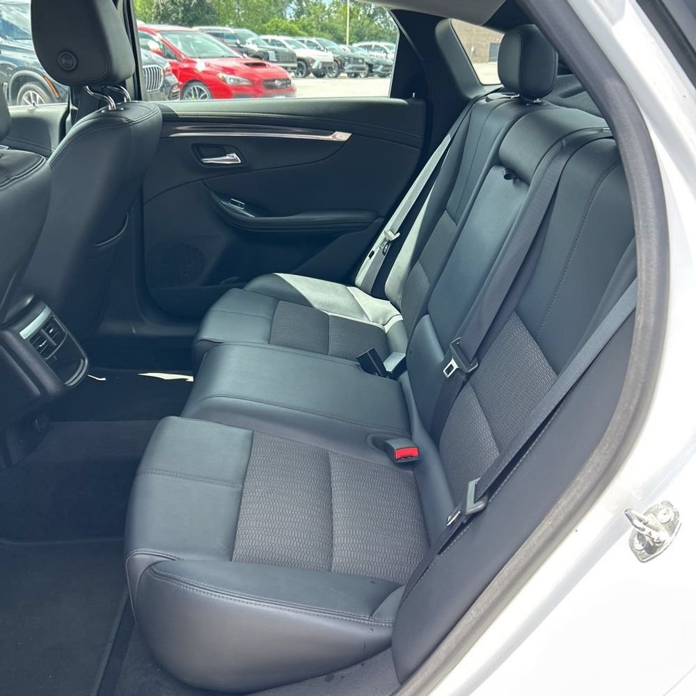 Used 2018 Chevrolet Impala LT FWD image 11