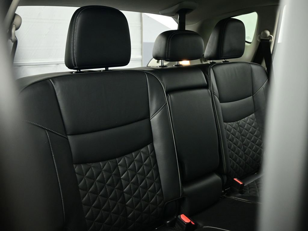 Used 2020 Nissan Murano Platinum image 31