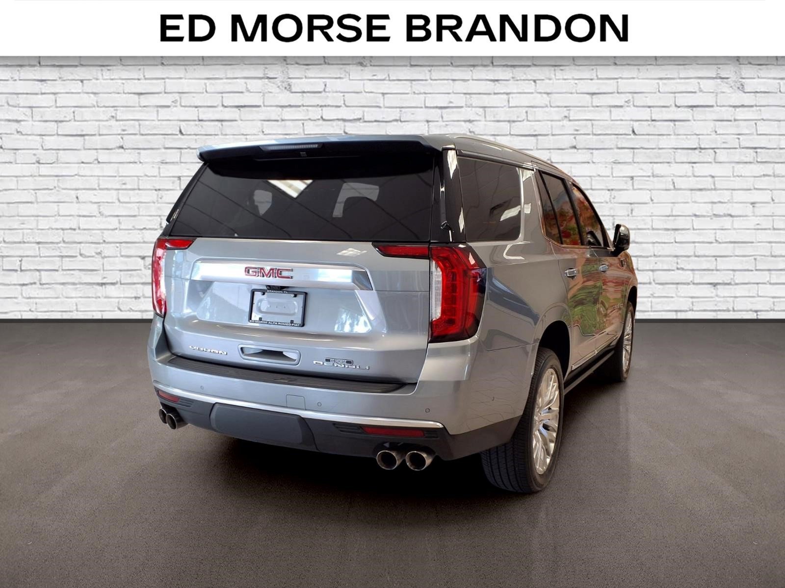 Used 2023 GMC Yukon Denali w/ Denali Reserve Package AWD/4WD image 5