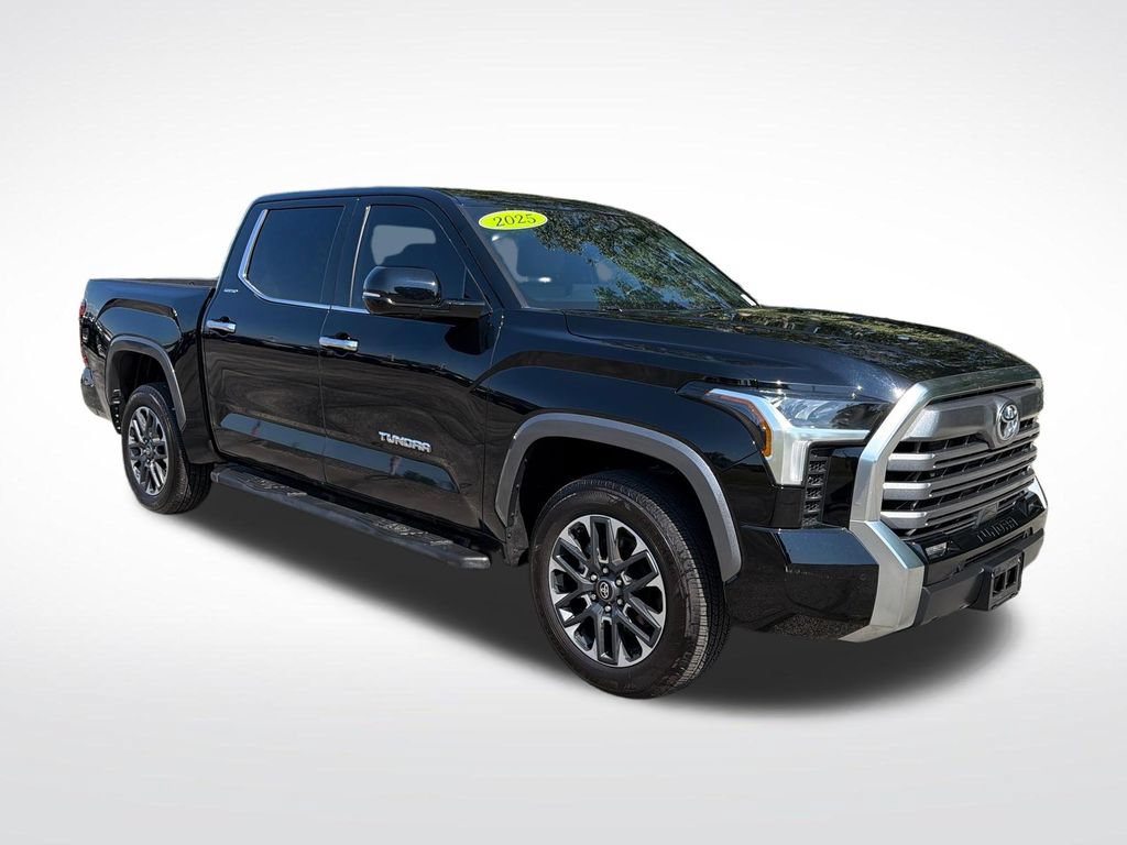 Used 2025 Toyota Tundra Limited AWD/4WD image 19