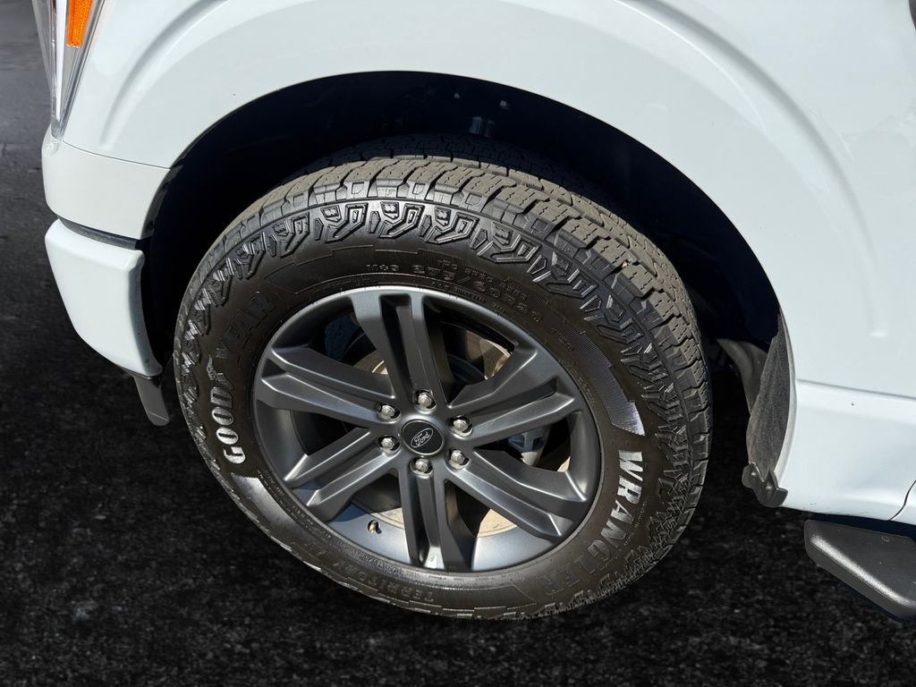 Used 2023 Ford F150 XLT w/ Equipment Group 302A High image 9