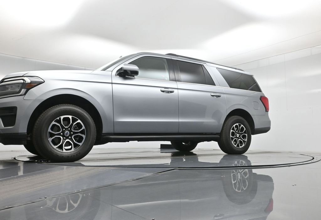 Certified 2024 Ford Expedition Max XLT image 8
