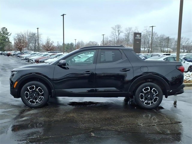 Certified 2022 Hyundai Santa Cruz SEL w/ Activity Package image 3