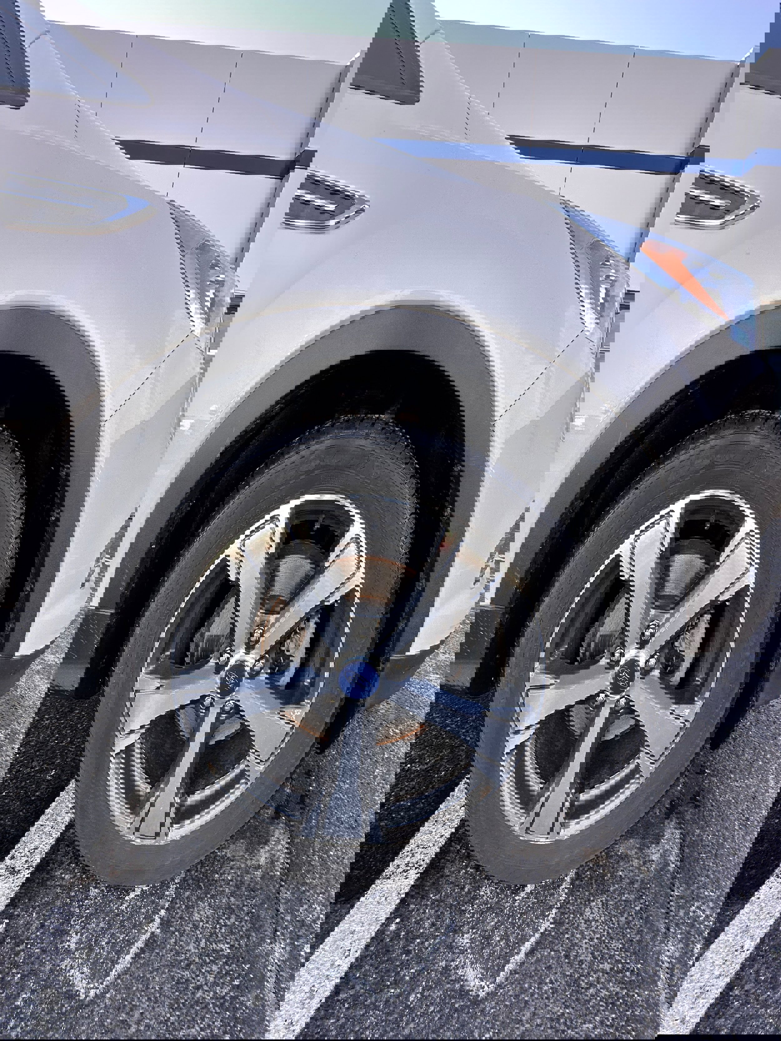 Used 2018 Ford Escape SEL image 3