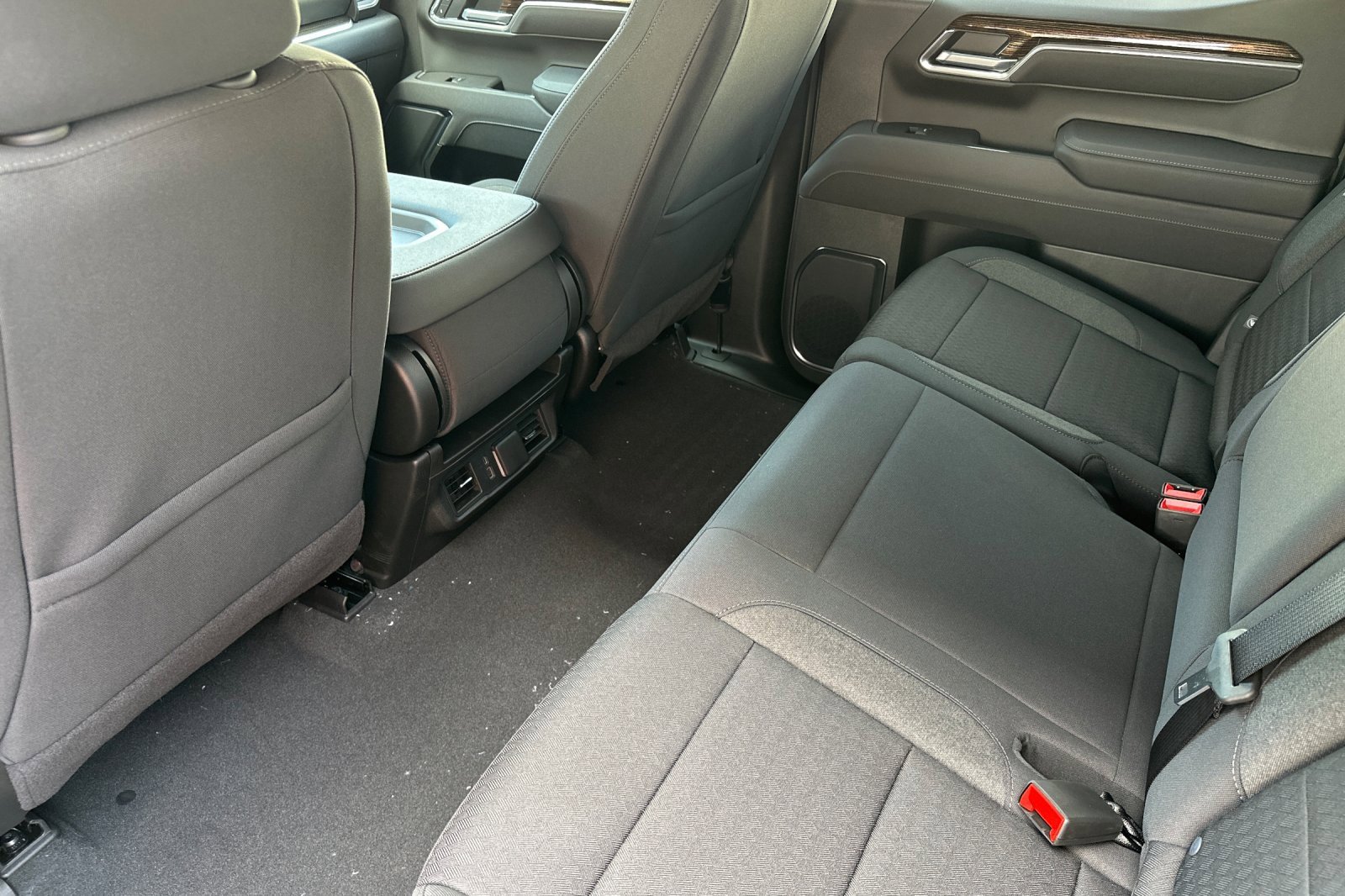 New 2025 GMC Sierra 1500 Elevation image 12