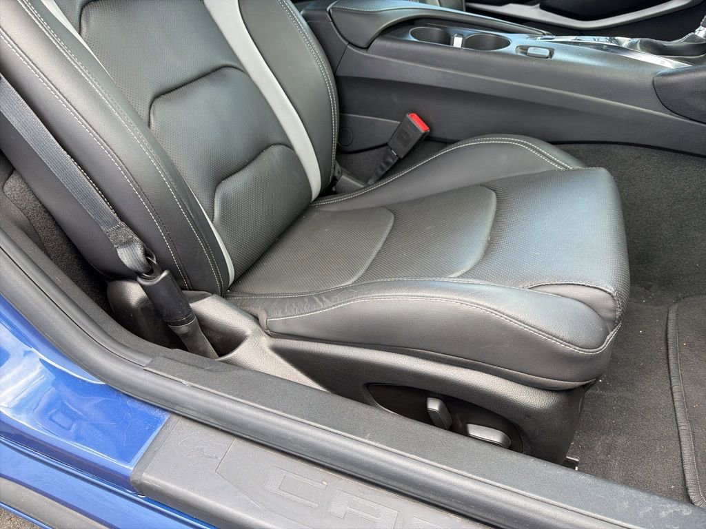 Used 2023 Chevrolet Camaro LT w/ RS Package image 8