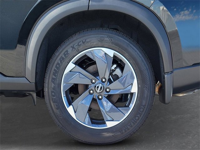 New 2026 Nissan Rogue SV image 10