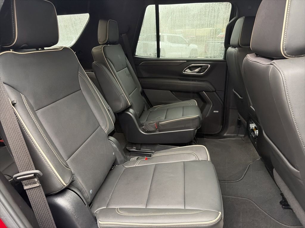 Used 2024 GMC Yukon SLT w/ SLT Luxury Package RWD image 26