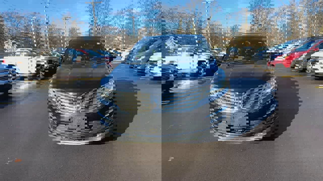 Used 2017 Lincoln MKC Select w/ Lincoln MKC Climate Package image 3