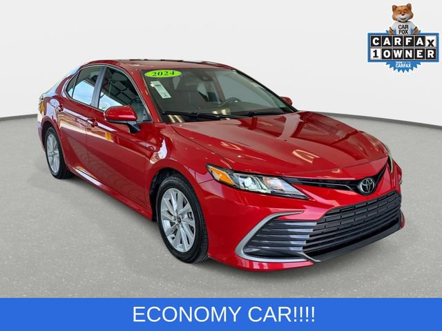 Used 2024 Toyota Camry LE FWD image 3
