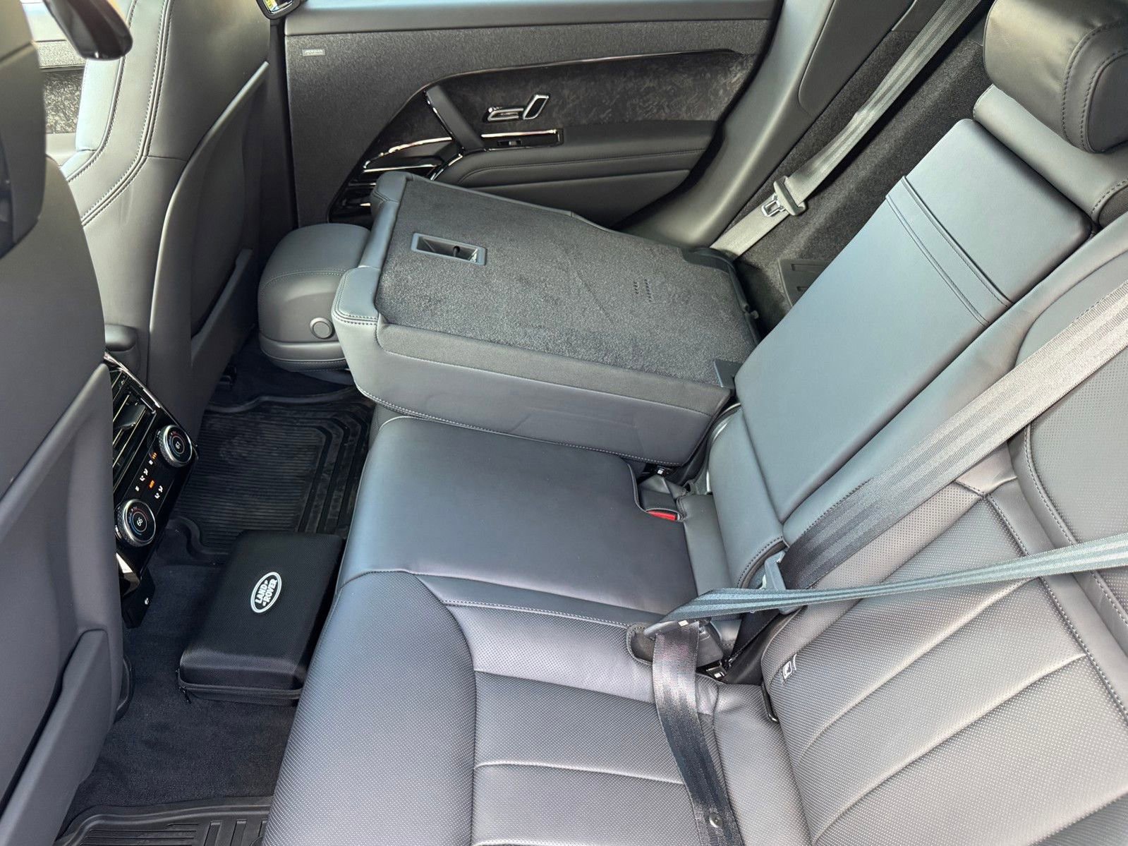 New 2026 Land Rover Range Rover Sport Dynamic SE image 20