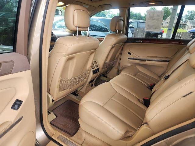 Used 2009 Mercedes-Benz GL 320 BlueTEC 4MATIC image 12