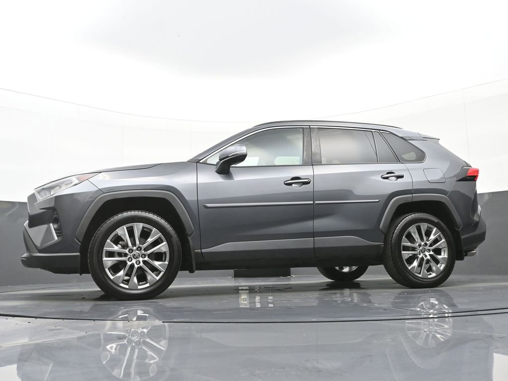 Used 2021 Toyota RAV4 XLE Premium image 48