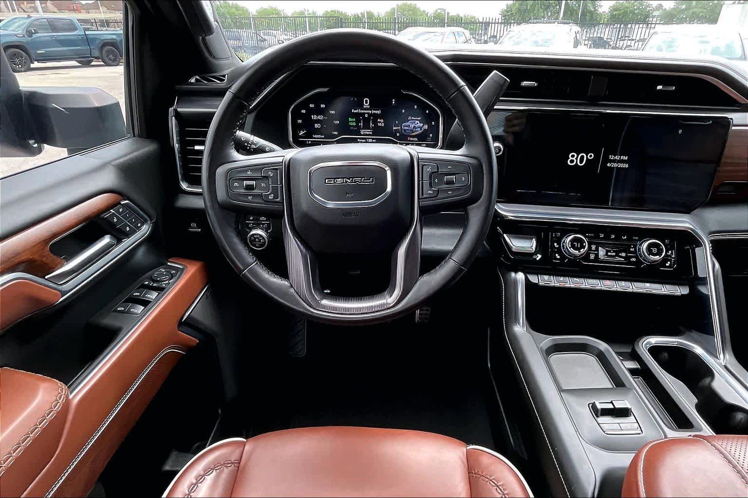Used 2025 GMC Sierra 3500 Denali Ultimate AWD/4WD image 6