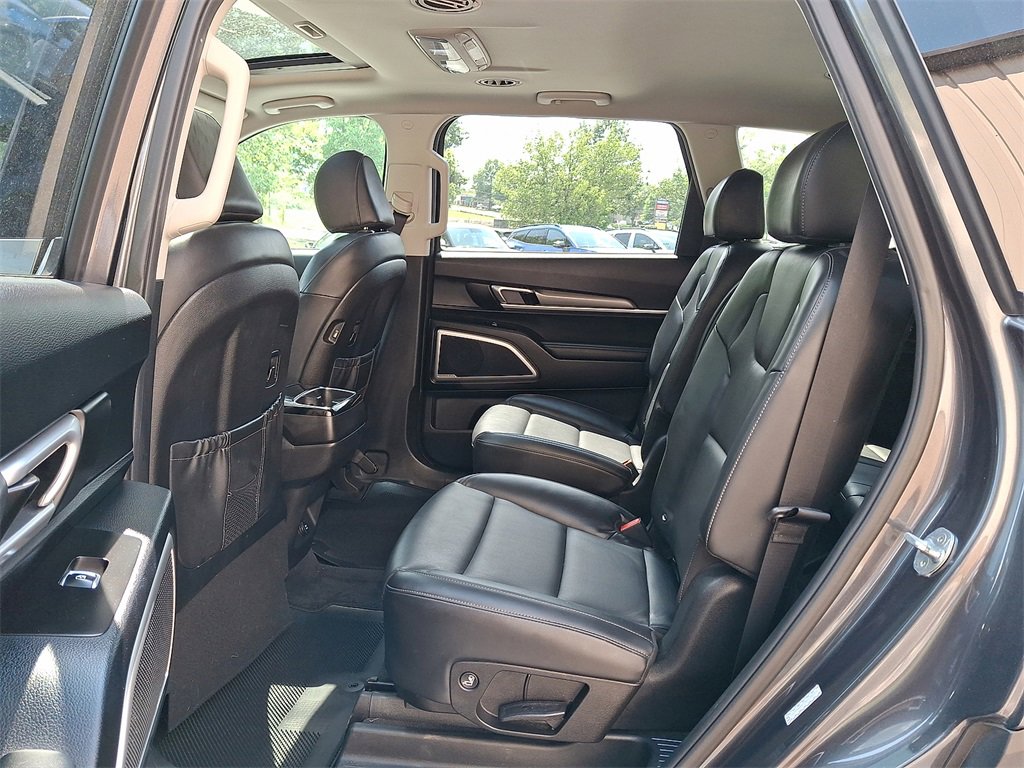 Certified 2022 Kia Telluride S image 12