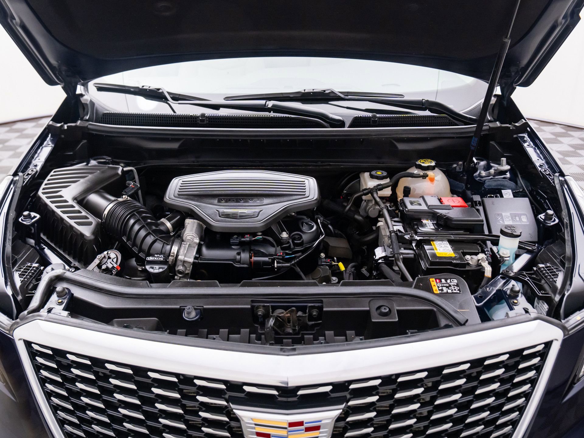 Certified 2022 Cadillac XT5 Premium Luxury w/ LPO, Floor Liner Package image 32