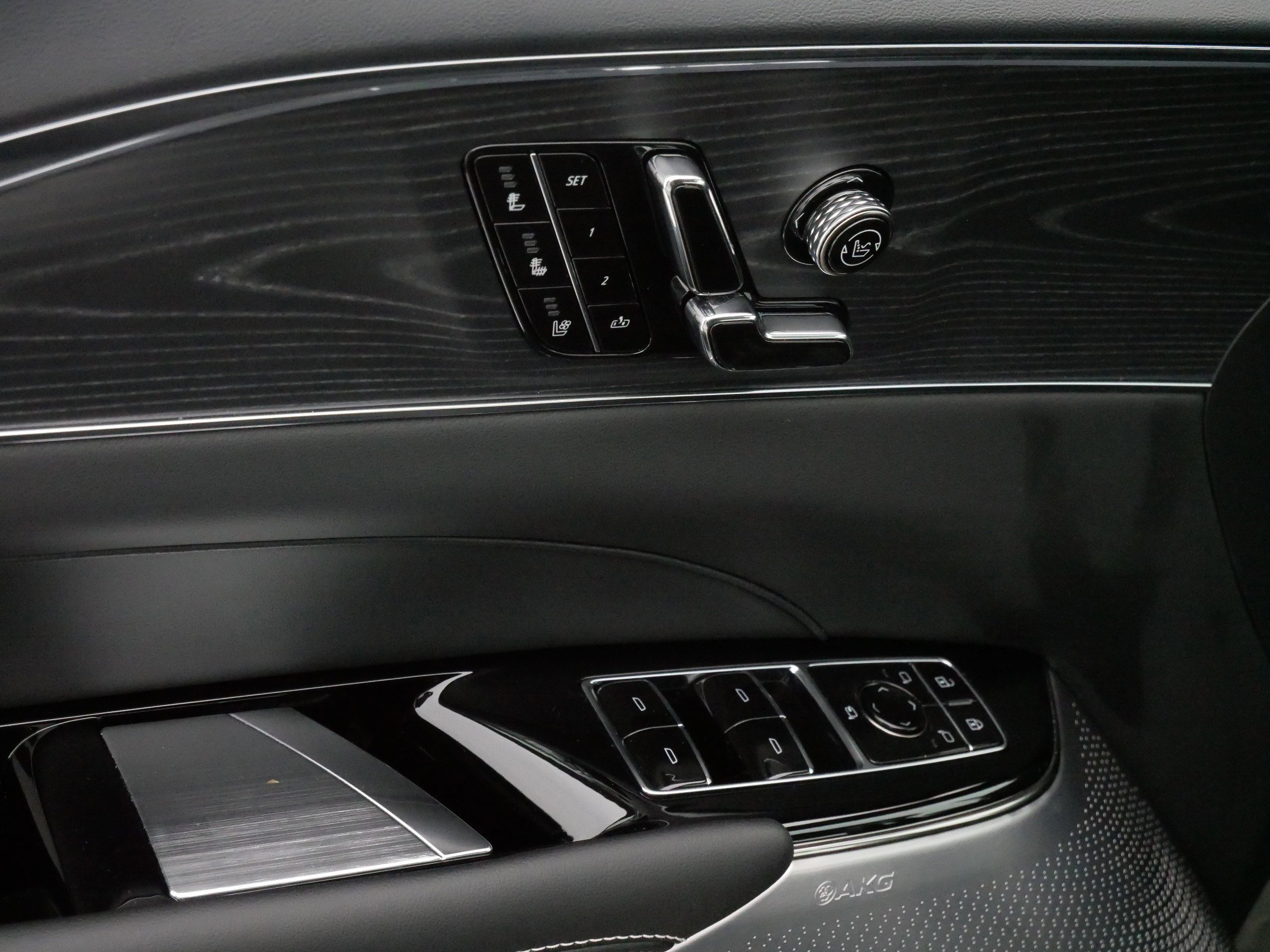 Certified 2024 Cadillac Lyriq Luxury w/ LPO, Floor Liner Package image 19