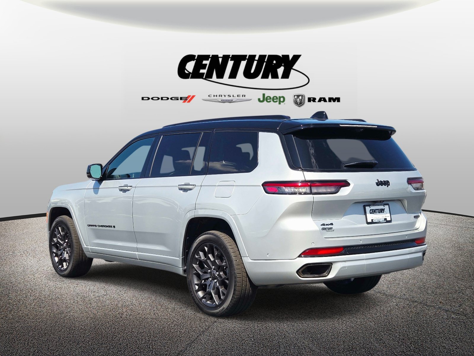 Used 2025 Jeep Grand Cherokee L Summit AWD/4WD image 6