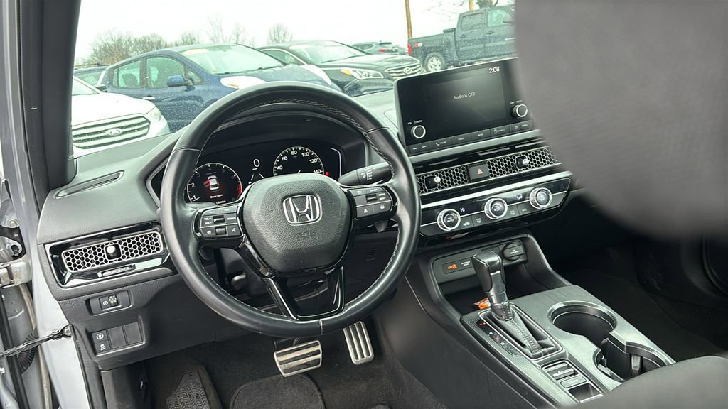 Used 2023 Honda Civic Sport image 13