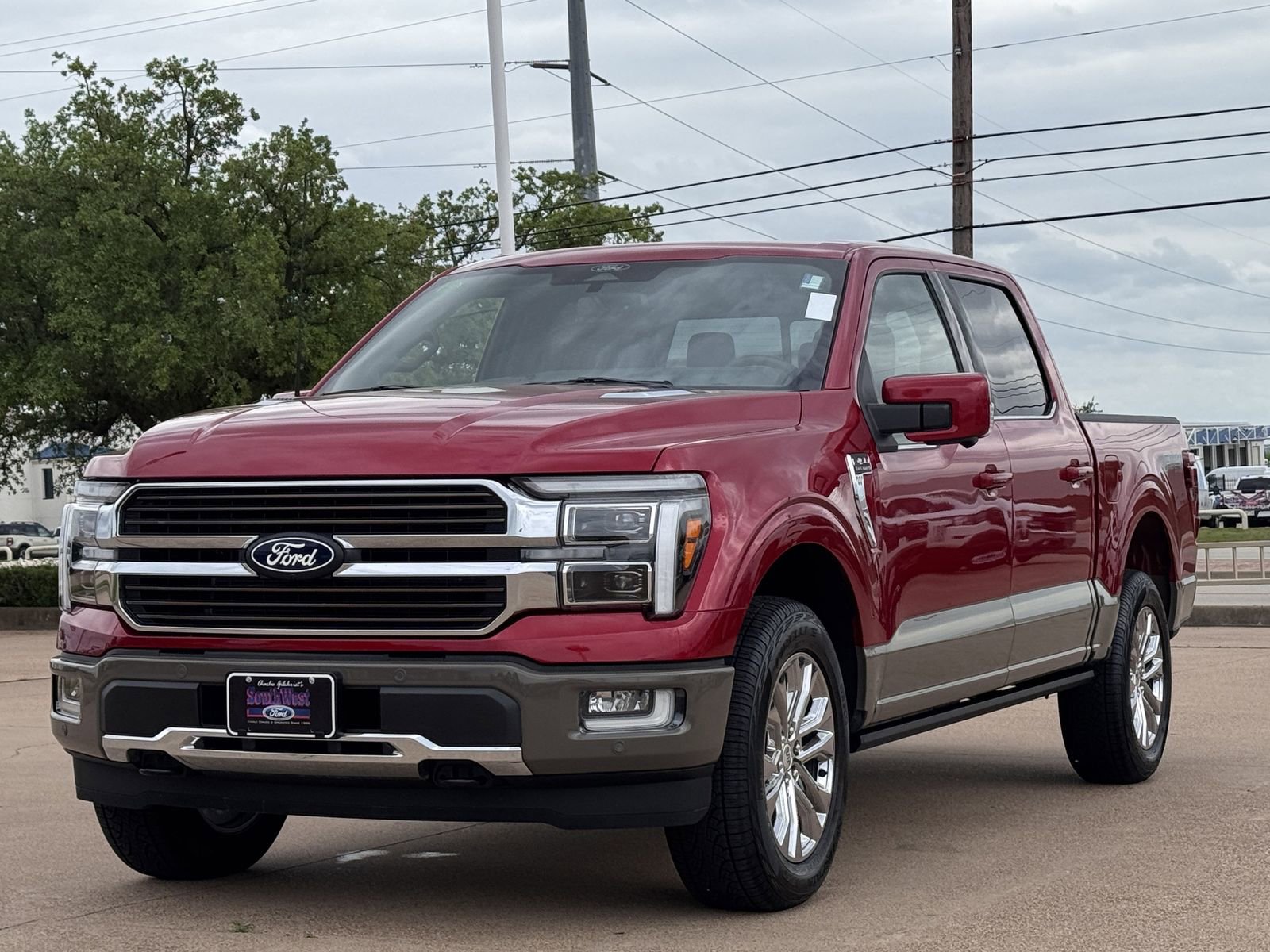 Used 2025 Ford F150 King Ranch w/ FX4 Off-Road Package image 8