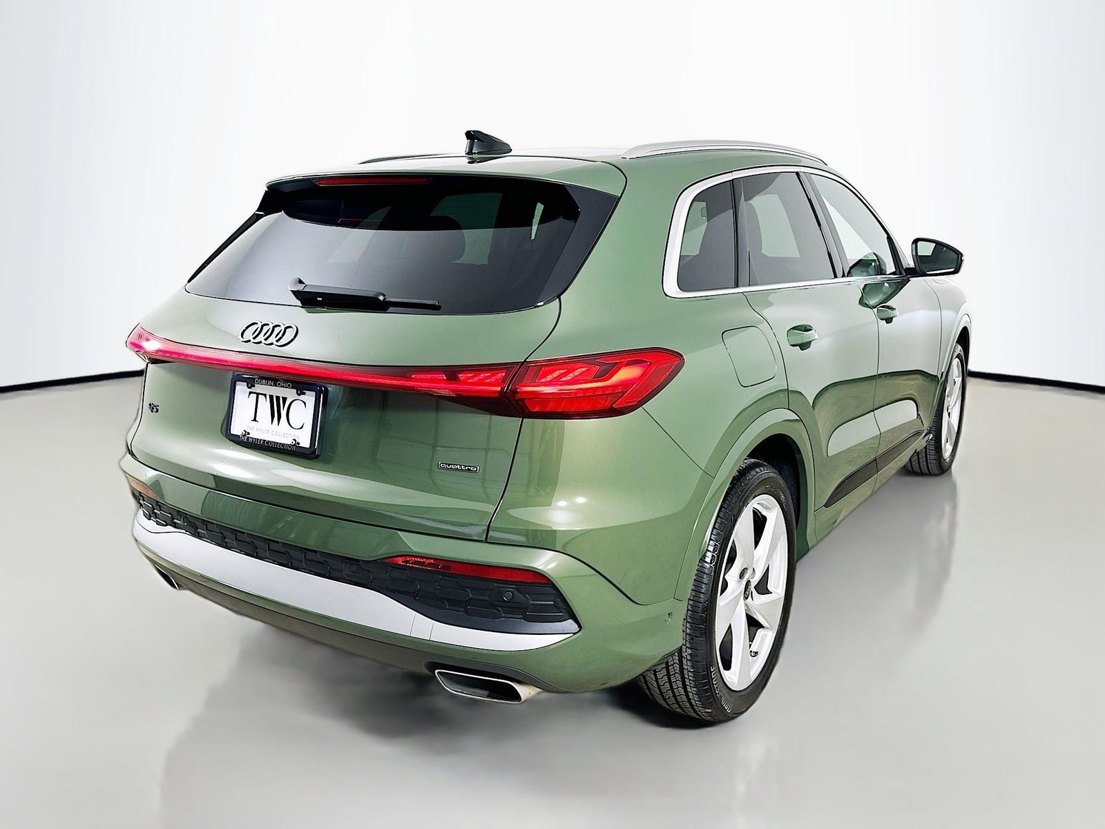 Used 2025 Audi Q5 Prestige AWD/4WD image 5