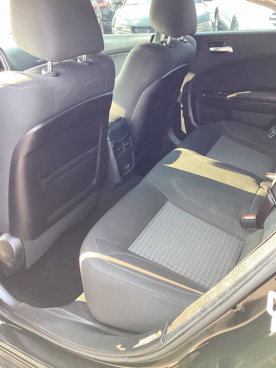 Used 2019 Dodge Charger SXT image 17