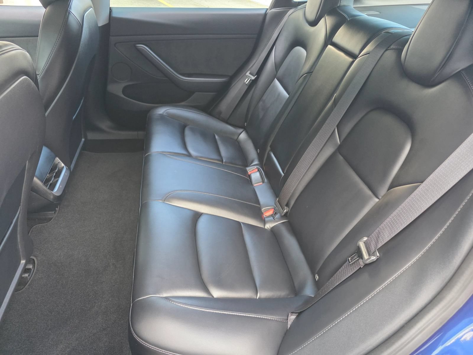 Used 2022 Tesla Model 3 Long Range AWD/4WD image 34