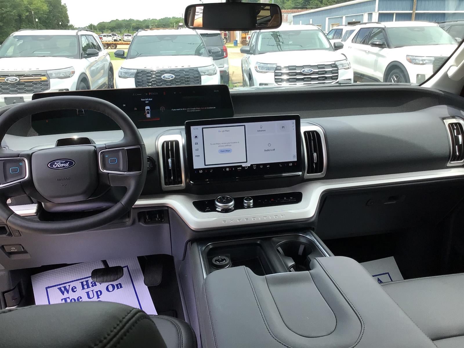 New 2026 Ford Expedition Active RWD image 3