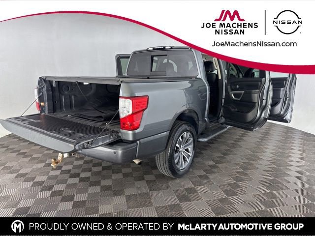 Used 2018 Nissan Titan SL image 14