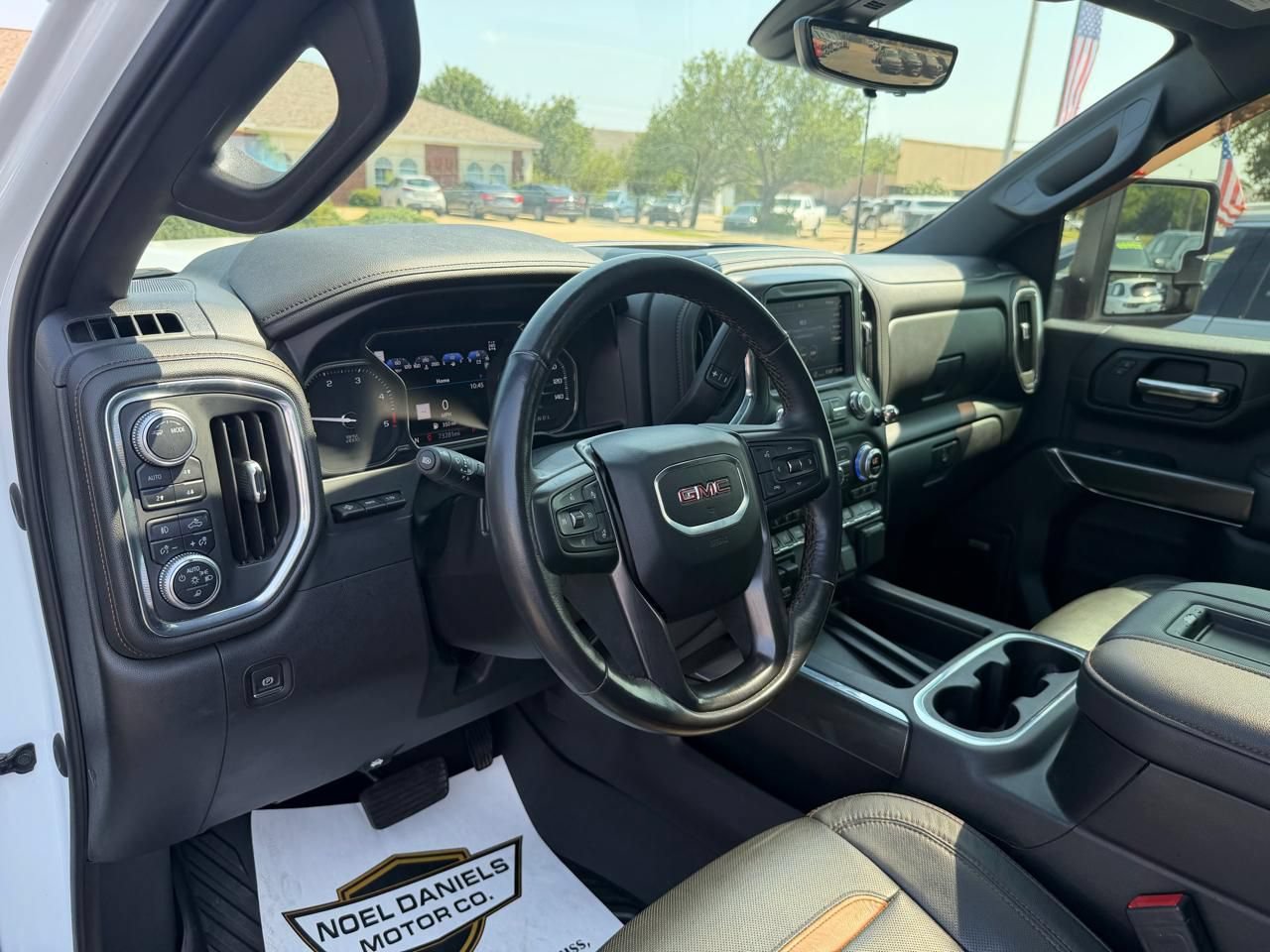 Used 2020 GMC Sierra 2500 AT4 w/ AT4 Premium Package AWD/4WD image 18