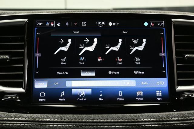 Certified 2024 Chrysler Pacifica Limited FWD image 36
