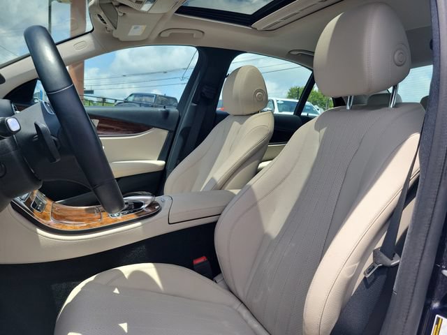 Used 2019 Mercedes-Benz E 300 4MATIC image 11