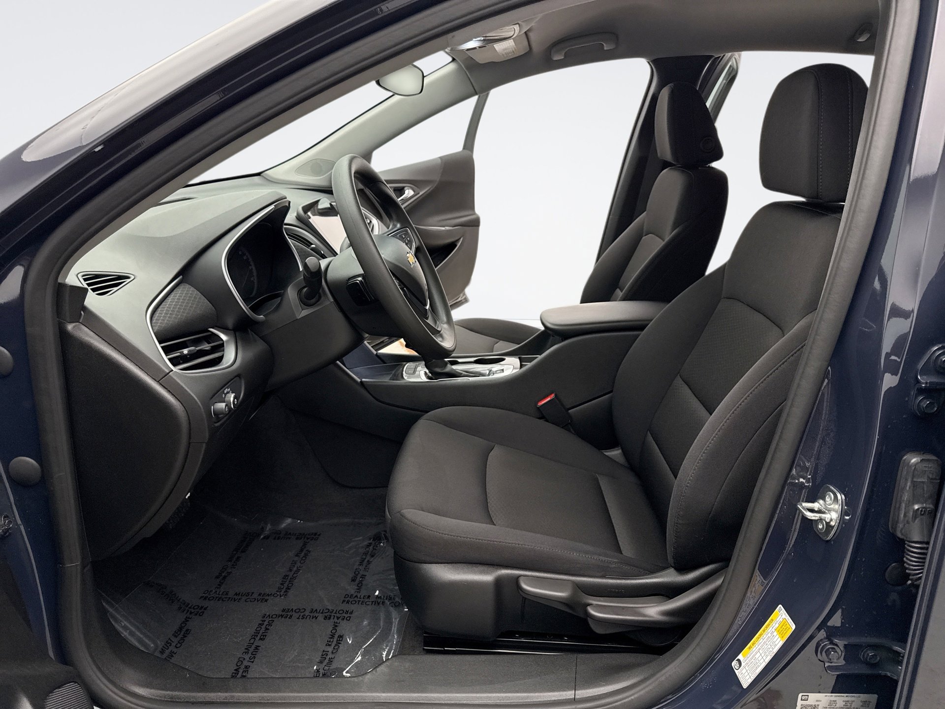 Used 2025 Chevrolet Malibu LS FWD image 11