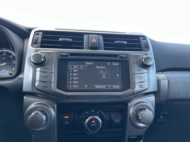 Used 2018 Toyota 4Runner SR5 AWD/4WD image 25