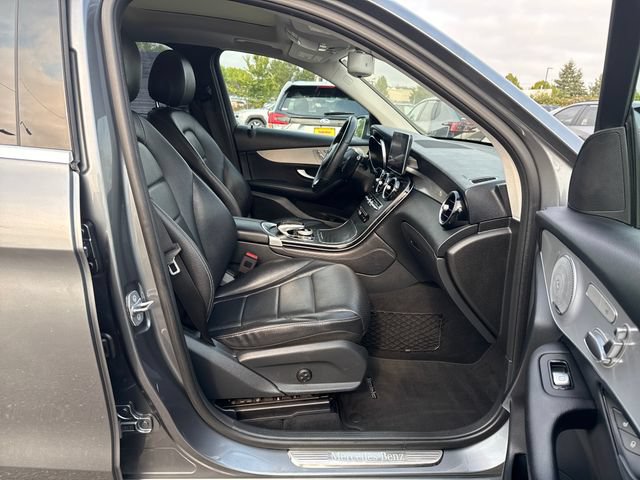 Used 2019 Mercedes-Benz GLC 300 4MATIC image 9