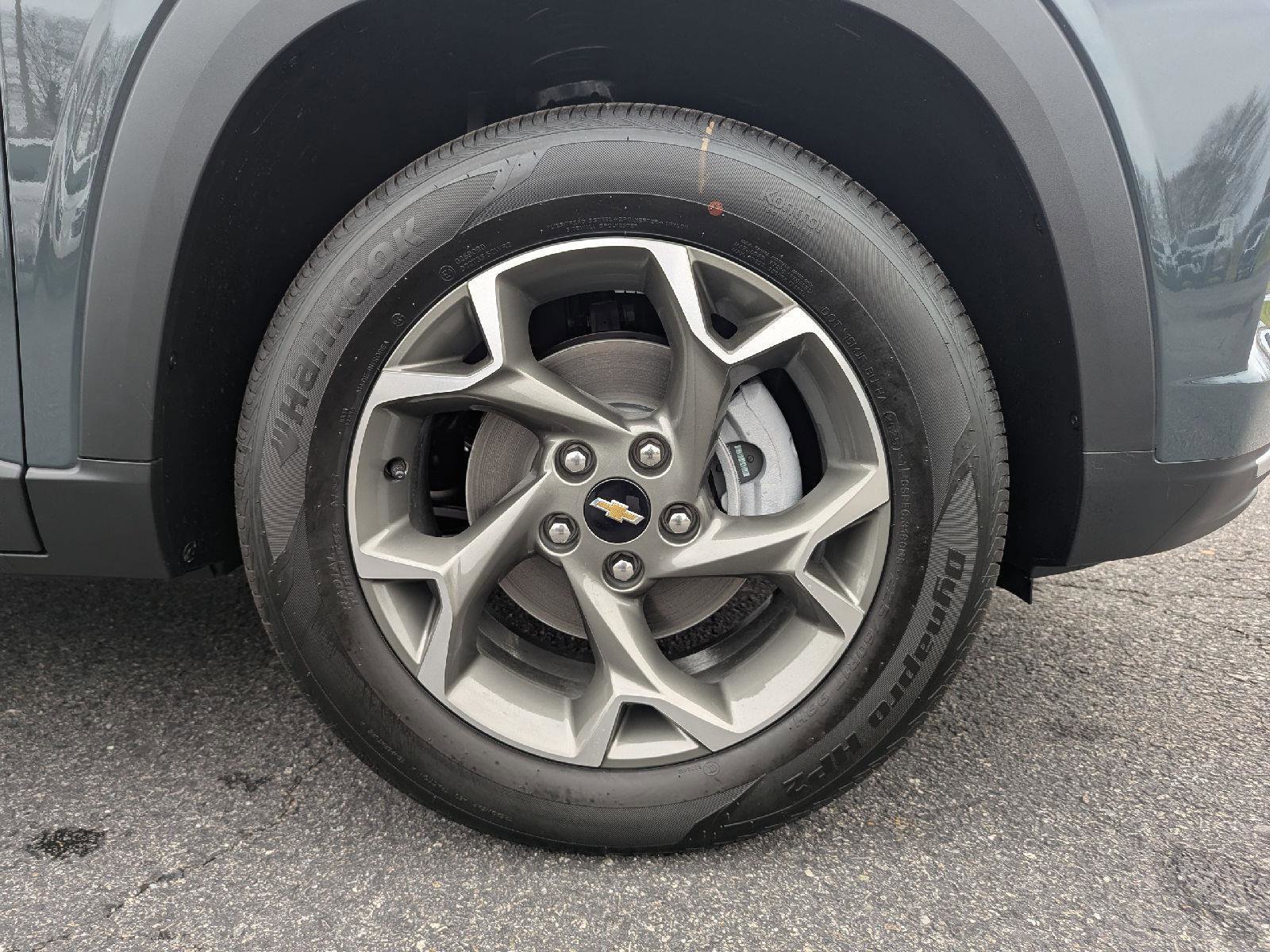 New 2026 Chevrolet Trax LT w/ Driver Confidence Package image 15