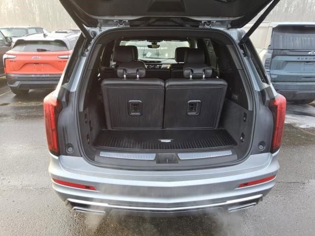 Certified 2025 Cadillac XT6 Premium Luxury w/ Platinum Package image 4