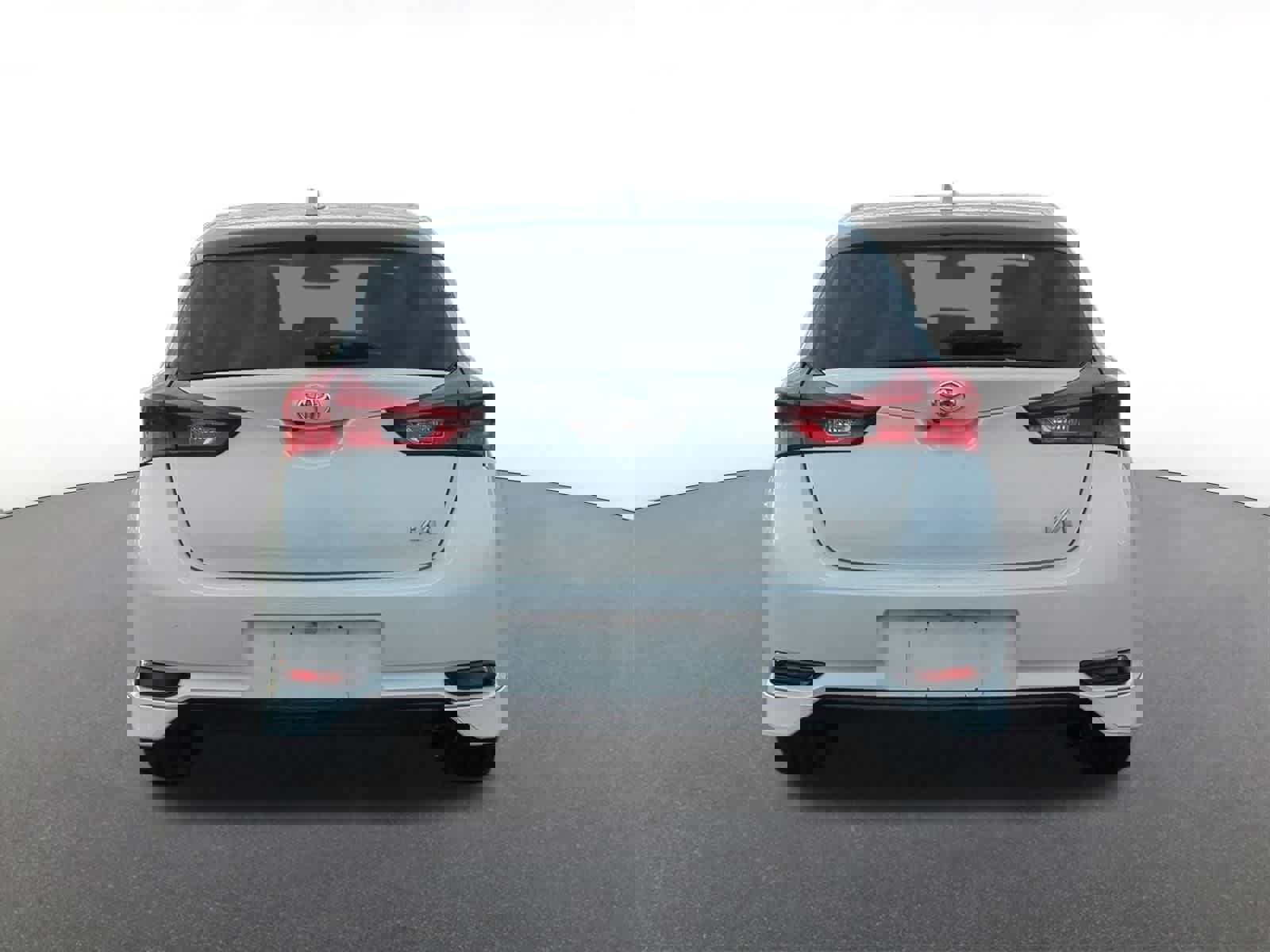 Used 2017 Toyota Corolla iM image 5