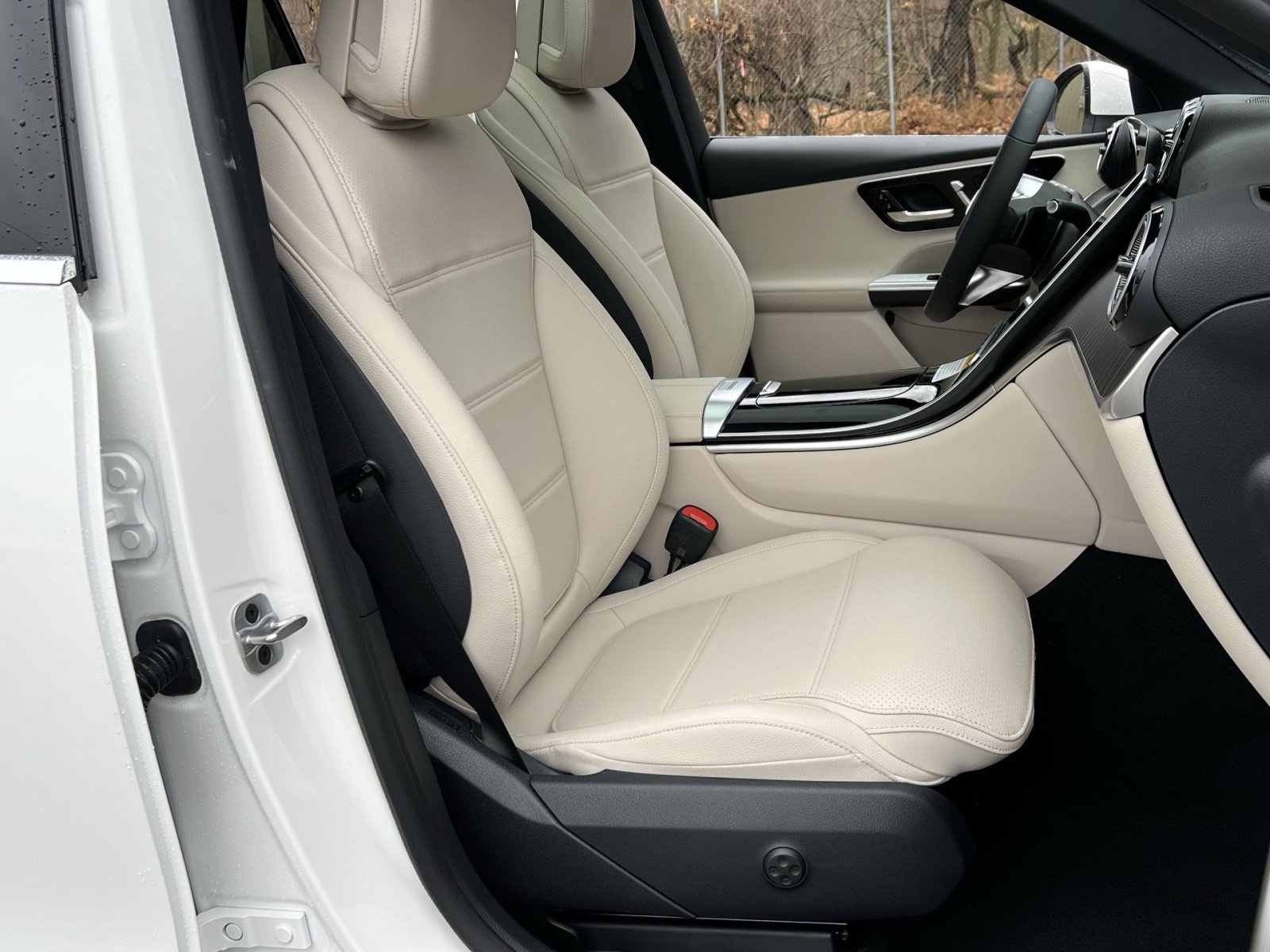 New 2026 Mercedes-Benz GLC 300 4MATIC image 26