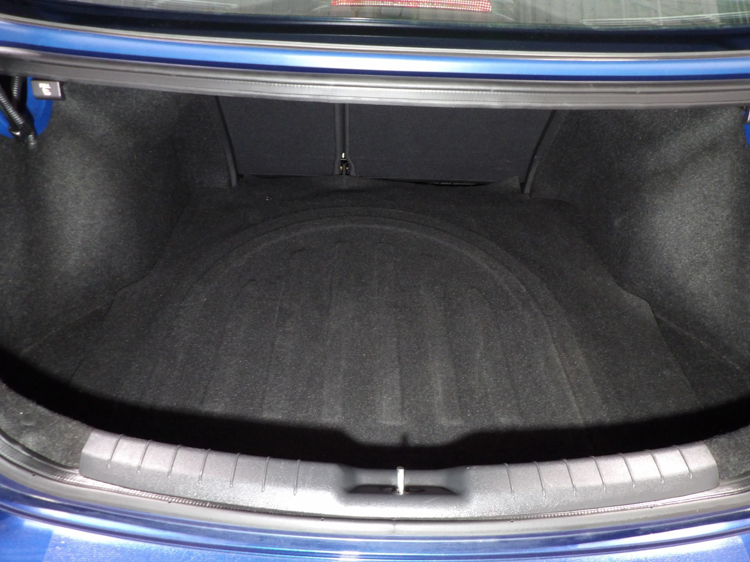 Used 2019 Hyundai Elantra SE FWD image 6