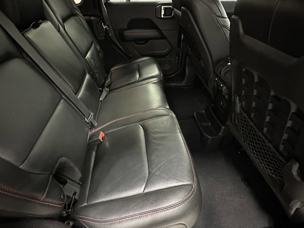 Used 2018 Jeep Wrangler Unlimited Rubicon image 18