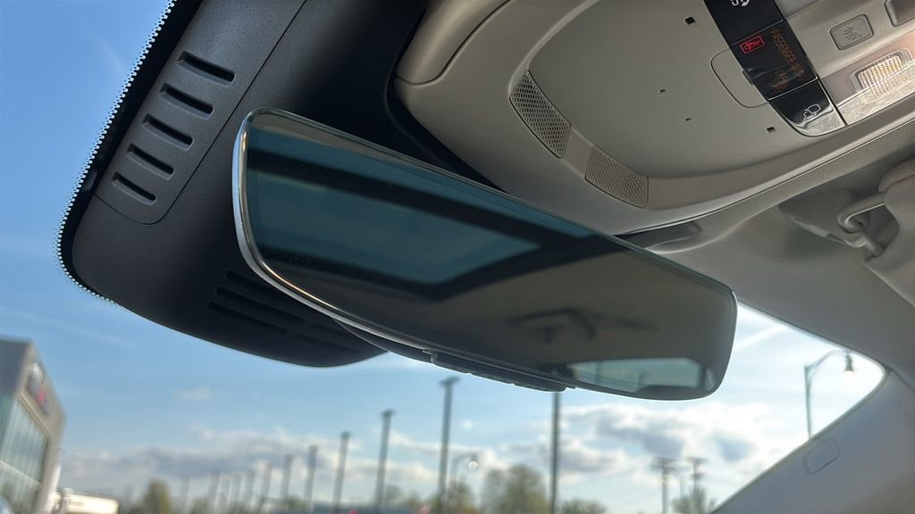 Used 2023 Volvo XC90 B6 Plus image 23