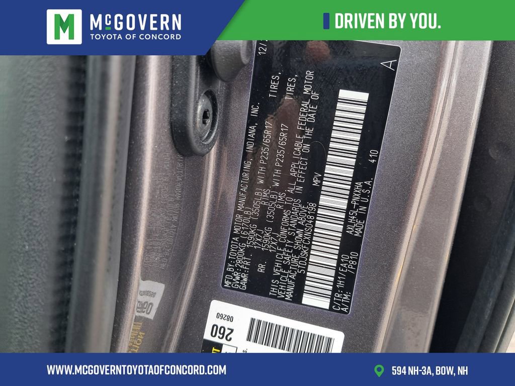 Used 2022 Toyota Sienna XLE w/ XLE Plus Package image 32