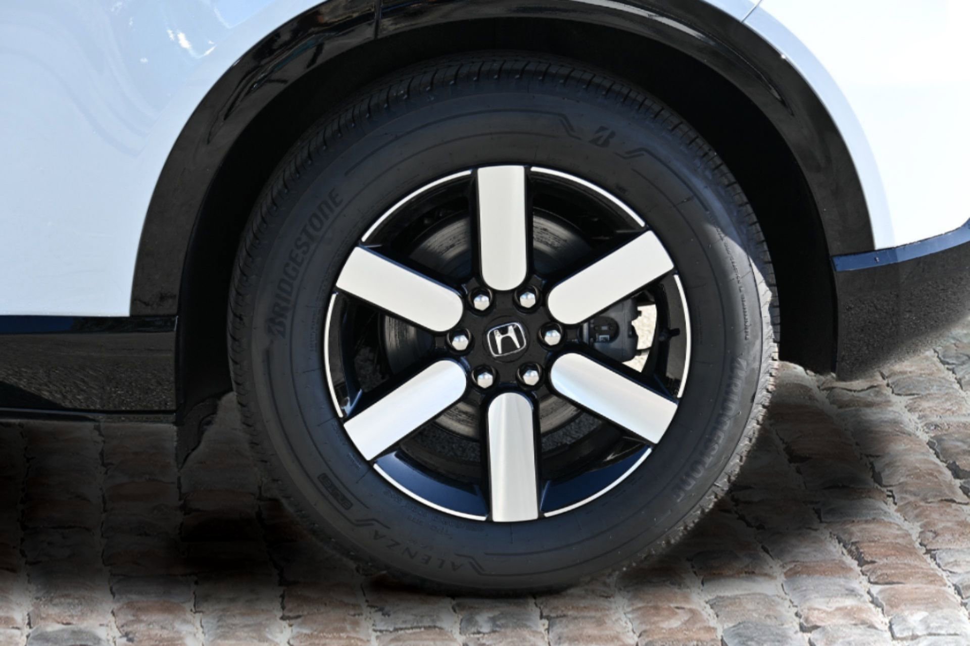 New 2026 Honda Prologue Touring image 35