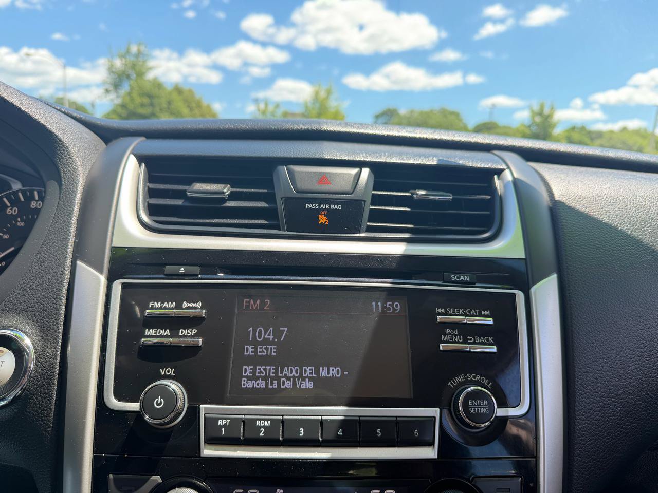 Used 2018 Nissan Altima 2.5 SL FWD image 12