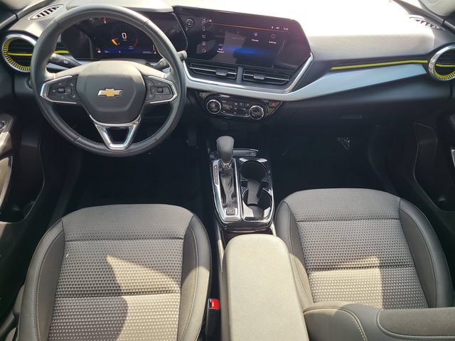 Used 2024 Chevrolet Trax LT w/ Driver Confidence Package FWD image 13