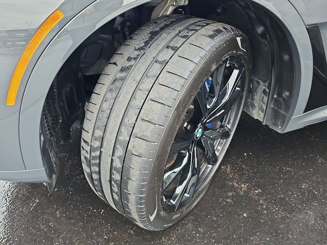 Used 2024 BMW X7 xDrive40i w/ M Sport Package image 36