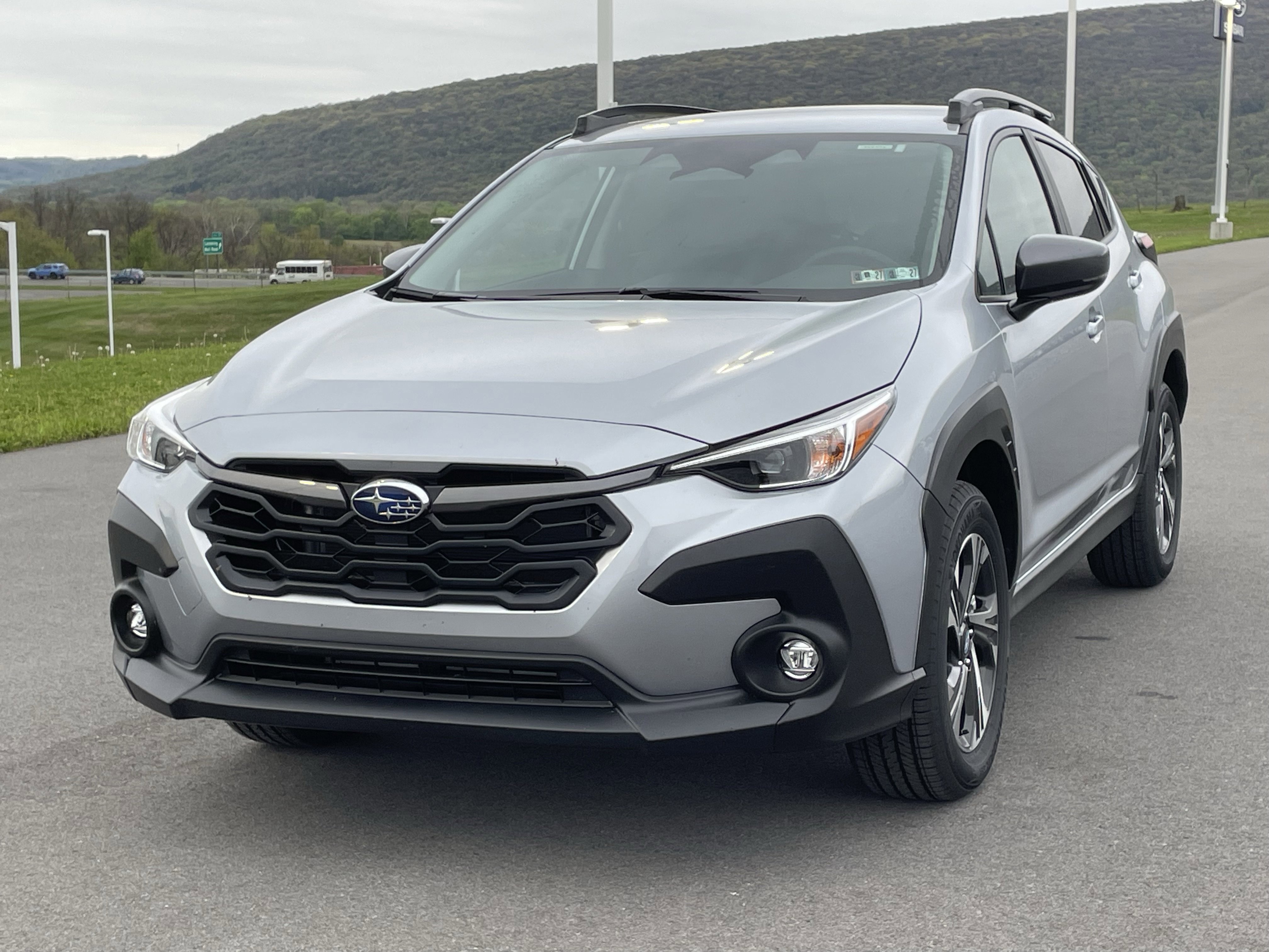 Used 2026 Subaru Crosstrek 2.5i Premium AWD/4WD image 2