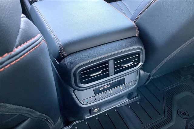 Used 2025 Honda Pilot TrailSport image 10