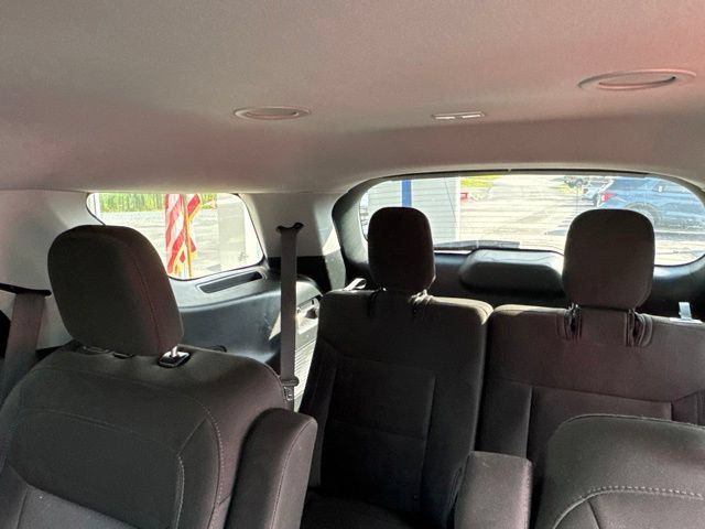 Used 2023 Ford Explorer XLT AWD/4WD image 14